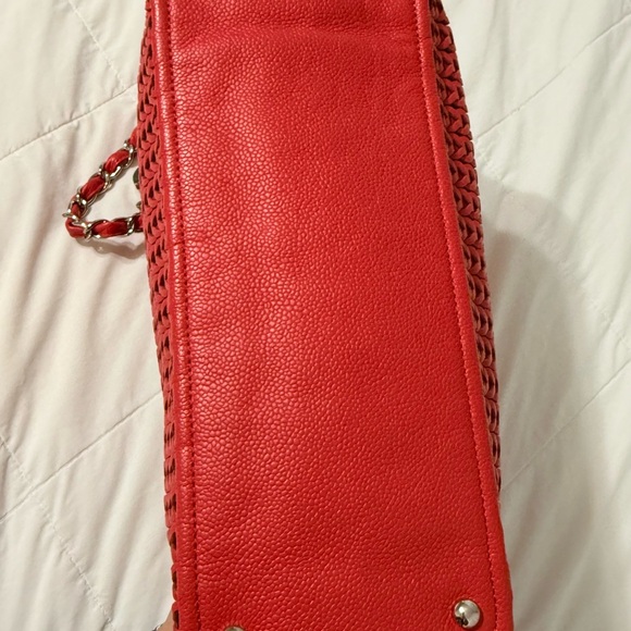 Chanel Red Woven Caviar Leather Shoulder Bag - Picture 6 of 8
